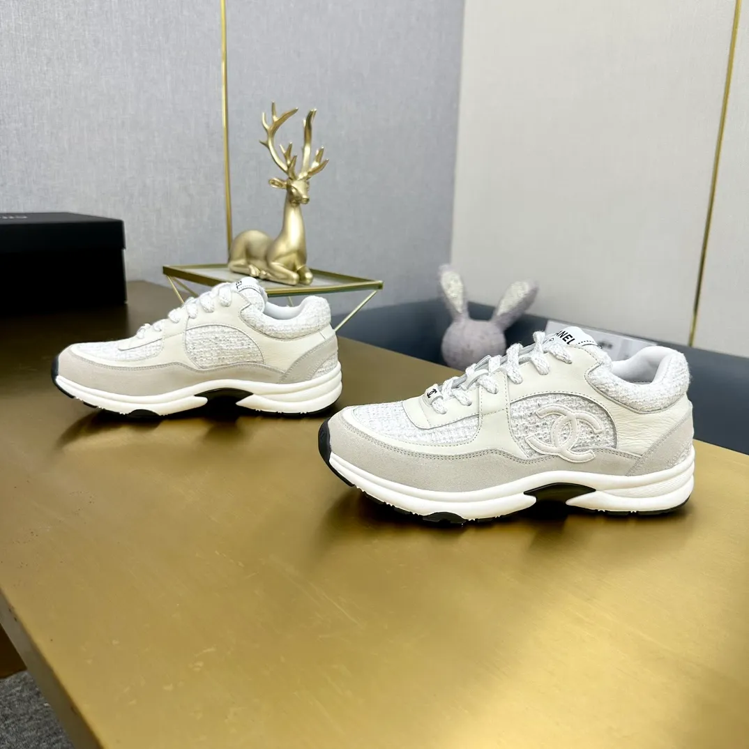 👟👟Ex-factory price 480👟👟 Women's Shoes Women's Clothing Chanel Chanel - 2023 Counter Top Casual Sports Shoes This classic design; the upper is electro-embroidered with a variety of techniques; the outsole is fashionable and sporty; it is unusual to incorporate a variety of color matching elements... The diversified mix and match is very beautiful and versatile, and can be used for leisure, fashion, sports and outdoor... ꫛꫀꪝ Go➫ Material: ❶The upper is made of: original imported mercerized velvet + double-layer breathable mesh ❷The inner lining is made of: the original imported breathable mesh ❸The outsole is based on: original T👟👟factory price U combination outsole. Counter boutique packaging complete set for women 35–41 and men 38-46